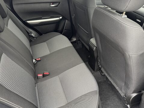 Suzuki Vitara 1.4 Boosterjet SZ-T 5dr 27