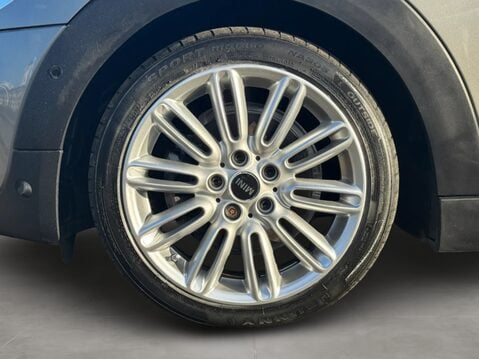 Mini Hatchback 1.5 Cooper II 5dr Auto [Nav+ Pack] 14