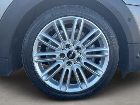 Mini Hatchback 1.5 Cooper II 5dr Auto [Nav+ Pack] 12