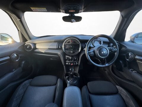 Mini Hatchback 1.5 Cooper II 5dr Auto [Nav+ Pack] 16