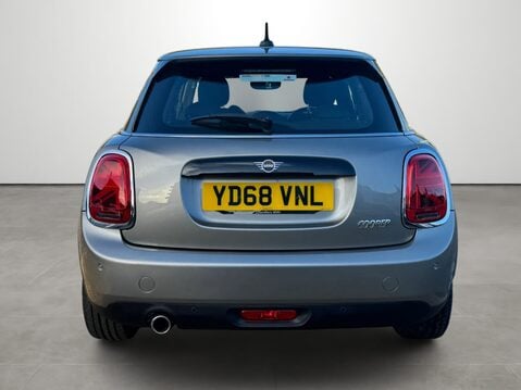Mini Hatchback 1.5 Cooper II 5dr Auto [Nav+ Pack] 8