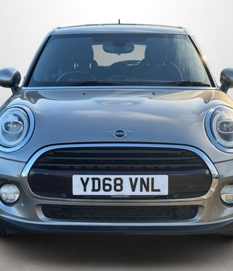 Mini Hatchback 1.5 Cooper II 5dr Auto [Nav+ Pack]