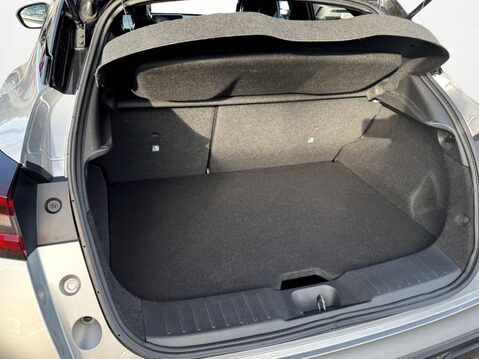 Nissan Juke 1.0 DiG-T 114 Tekna 5dr DCT 36