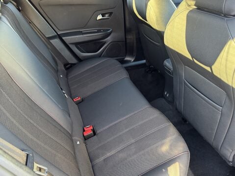 Vauxhall Mokka 1.2 Turbo 100 SRi Nav Premium 5dr 33