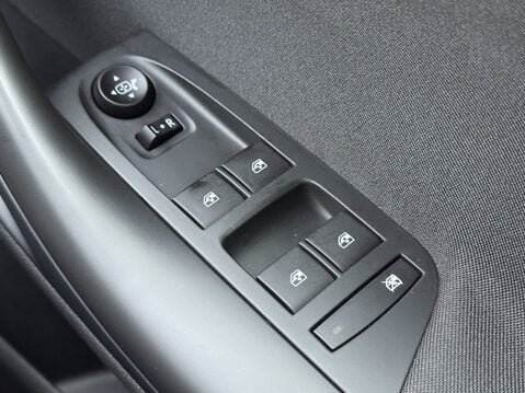 Vauxhall Astra 1.4T 16V 125 Energy 5dr 29