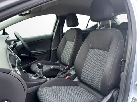 Vauxhall Astra 1.4T 16V 125 Energy 5dr 19