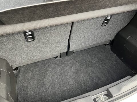 Suzuki Ignis 1.2 Dualjet 12V Hybrid SZ-T 5dr CVT 31