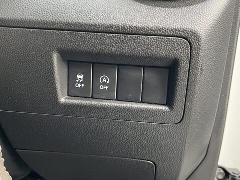 Suzuki Ignis 1.2 Dualjet 12V Hybrid SZ-T 5dr CVT 19