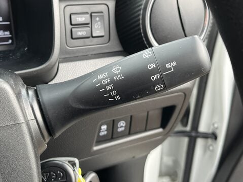 Suzuki Ignis 1.2 Dualjet 12V Hybrid SZ-T 5dr CVT 23