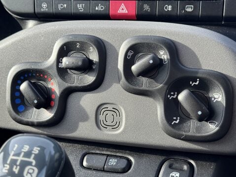 Fiat Panda 1.2 Easy 5dr 23