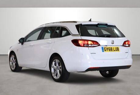Vauxhall Astra 1.4T 16V 150 SRi Nav 5dr Auto