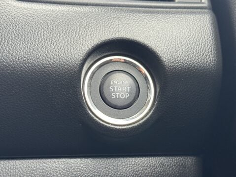 Suzuki Swift 1.2 Dualjet 83 12V Hybrid SZ5 5dr 27