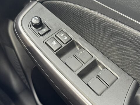Suzuki Swift 1.2 Dualjet 83 12V Hybrid SZ5 5dr 29