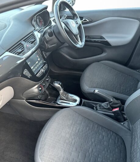 Vauxhall Corsa 1.4 SE Nav 5dr Auto