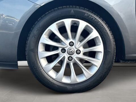 Vauxhall Corsa 1.4 SE Nav 5dr Auto 14