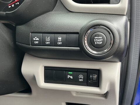 Suzuki Swift 1.2 Mild Hybrid Motion 5dr 19