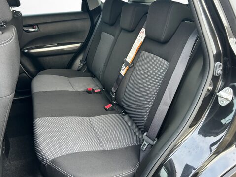 Suzuki Vitara 1.4 Boosterjet SZ-T 5dr Auto 34