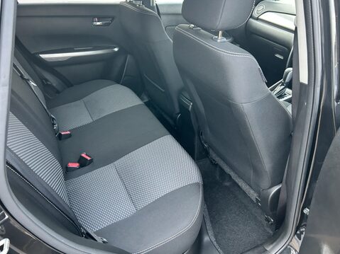 Suzuki Vitara 1.4 Boosterjet SZ-T 5dr Auto 32