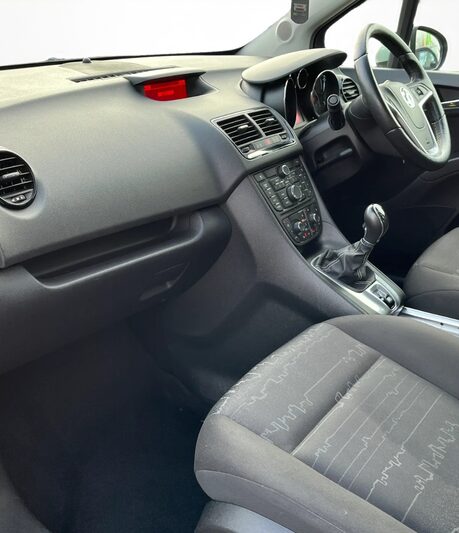 Vauxhall Meriva 1.4i 16V Exclusiv 5dr