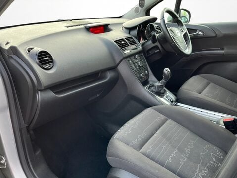 Vauxhall Meriva 1.4i 16V Exclusiv 5dr 2