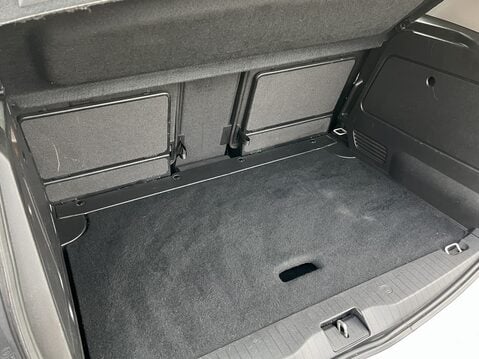 Vauxhall Meriva 1.4i 16V Exclusiv 5dr 32