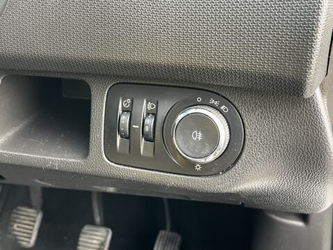 Vauxhall Meriva 1.4i 16V Exclusiv 5dr 21