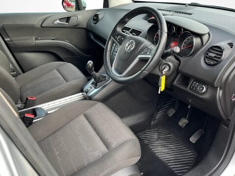Vauxhall Meriva 1.4i 16V Exclusiv 5dr 16