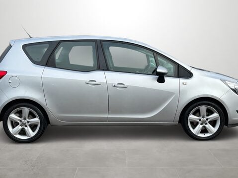 Vauxhall Meriva 1.4i 16V Exclusiv 5dr 10