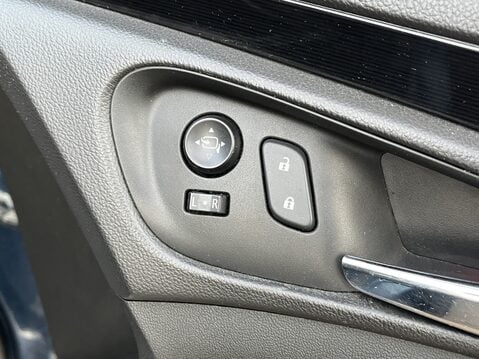 Vauxhall Insignia 2.0 CDTi [163] ecoFLEX Elite 5dr [Start Stop] 19