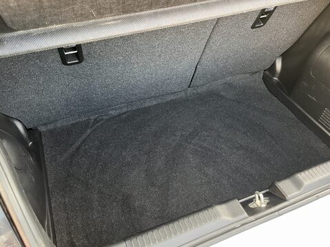 Suzuki Swift 1.0 Boosterjet SZ-T 5dr 31