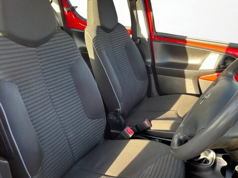 Peugeot 107 1.0 Active 5dr 14