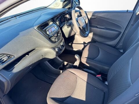 Vauxhall Viva 1.0 SE 5dr [A/C] 2