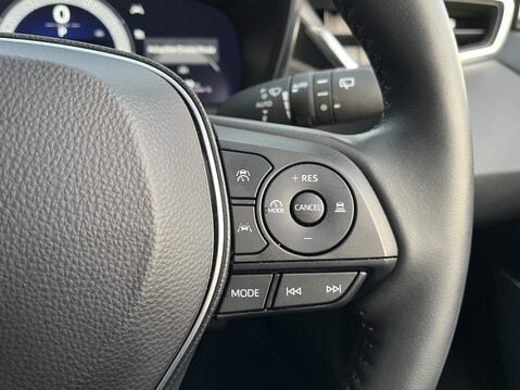 Suzuki Swace 1.8 Hybrid Ultra 5dr CVT 21