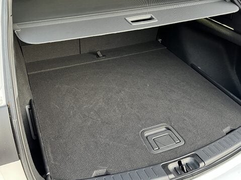 Suzuki Swace 1.8 Hybrid Ultra 5dr CVT 33