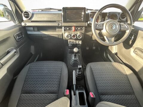 Suzuki Jimny 1.5 SZ5 ALLGRIP 3dr 17
