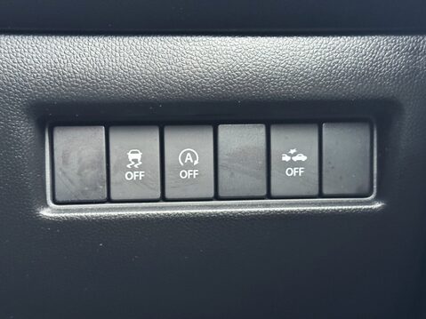 Suzuki Swift 1.2 Dualjet 83 12V Hybrid SZ-L 5dr 28