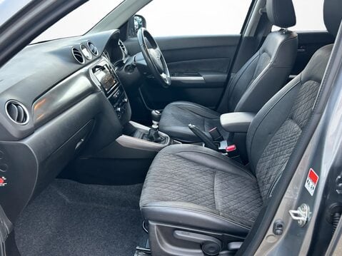 Suzuki Vitara 1.4 Boosterjet 48V Hybrid SZ5 5dr 2