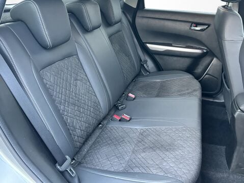 Suzuki Vitara 1.4 Boosterjet 48V Hybrid SZ5 5dr 32