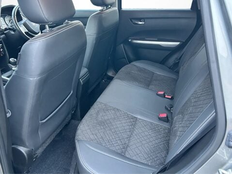 Suzuki Vitara 1.4 Boosterjet 48V Hybrid SZ5 5dr 34