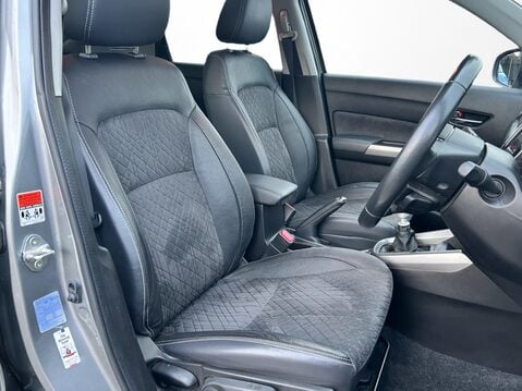 Suzuki Vitara 1.4 Boosterjet 48V Hybrid SZ5 5dr 19