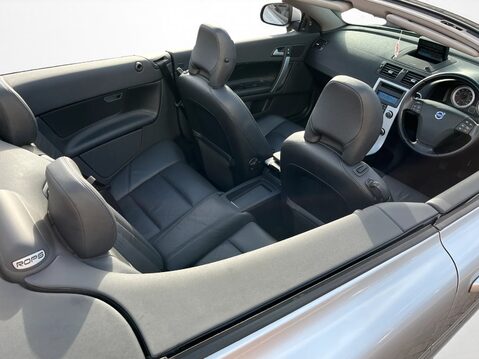 Volvo C70 D3 [150] SE Lux 2dr 17