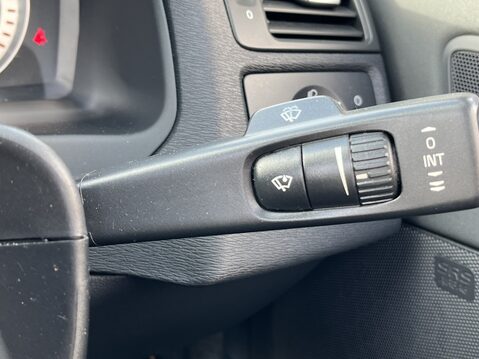 Volvo C70 D3 [150] SE Lux 2dr 32