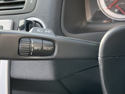 Volvo C70 D3 [150] SE Lux 2dr 31