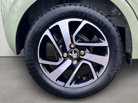 Peugeot 108 1.0 72 Collection 5dr 11