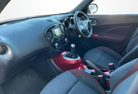 Nissan Juke 1.6 Acenta 5dr [Premium Pack]