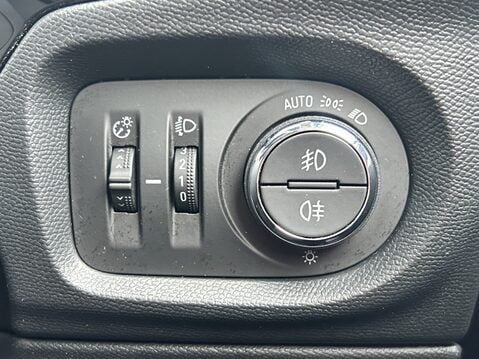 Vauxhall Corsa 1.2 Turbo SRi Premium 5dr 32