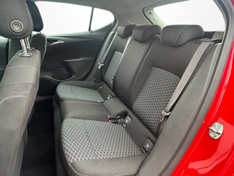 Vauxhall Astra 1.4T 16V 125 Energy 5dr 33