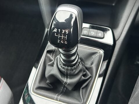 Vauxhall Mokka 1.2 Turbo 100 SRi Premium 5dr 26