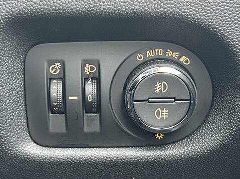 Vauxhall Corsa 1.4 SE 5dr 28