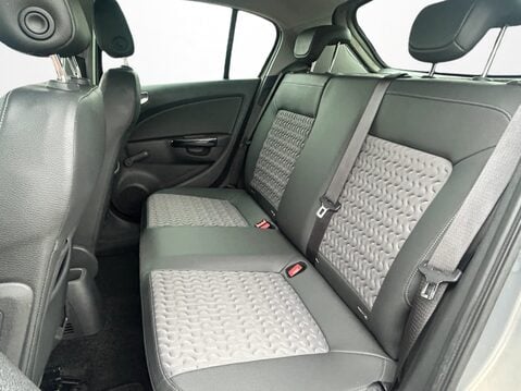 Vauxhall Corsa 1.4 SE 5dr 33